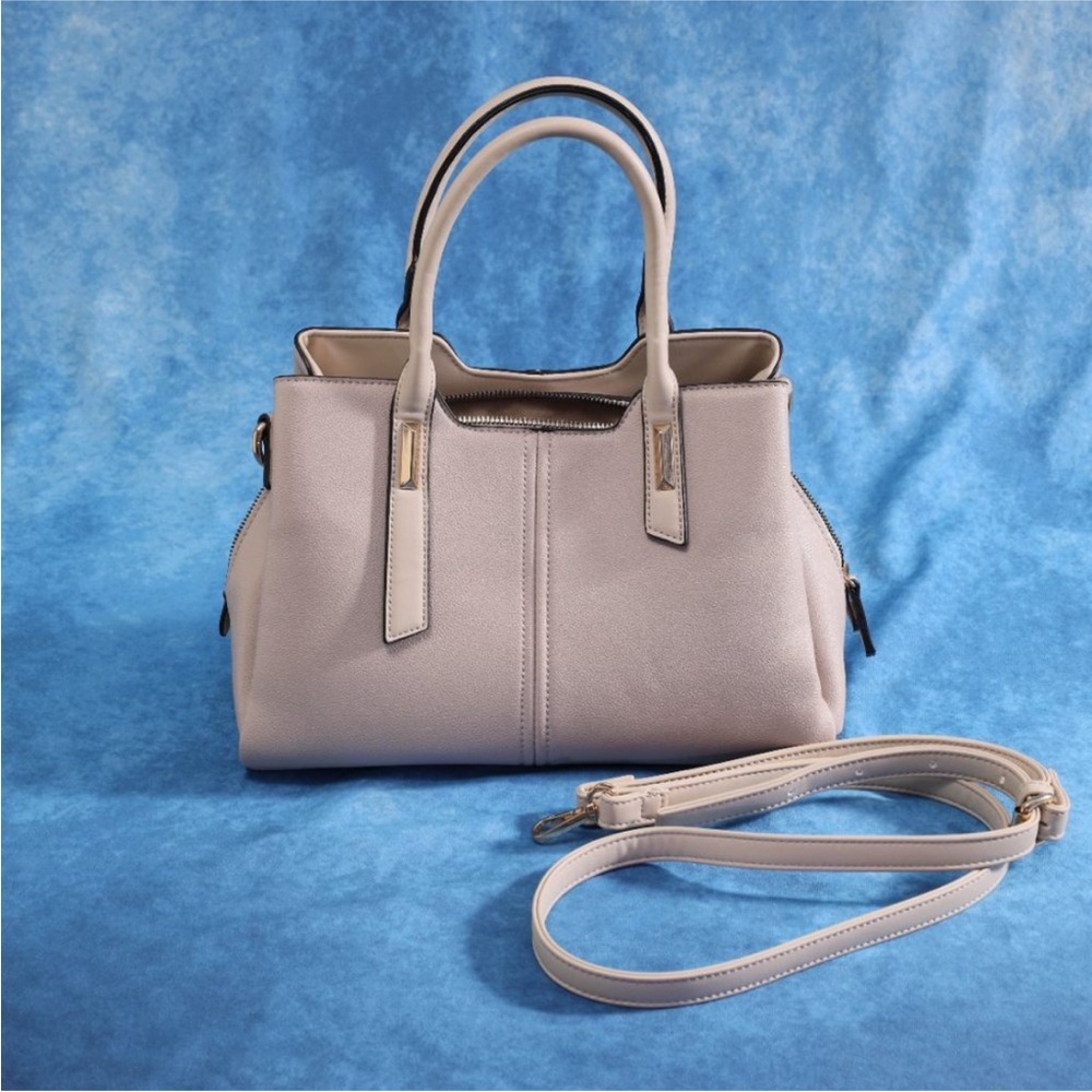 NWOT MIA & Luca purse - detachable strap  - cream